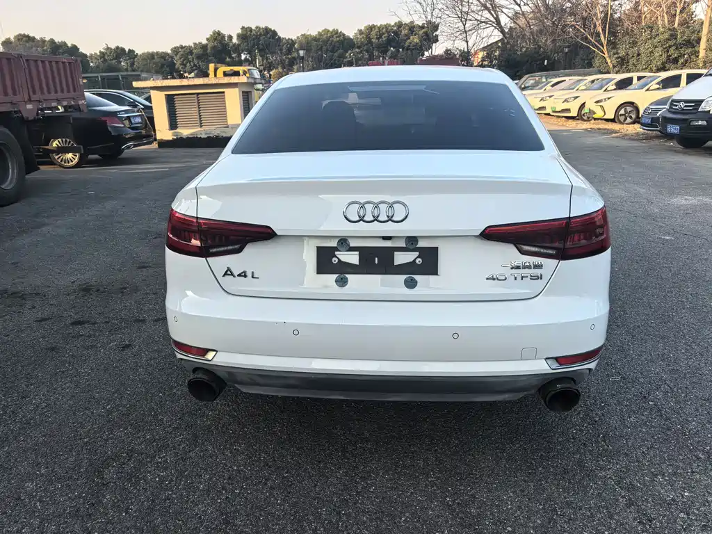 AUDI A4L