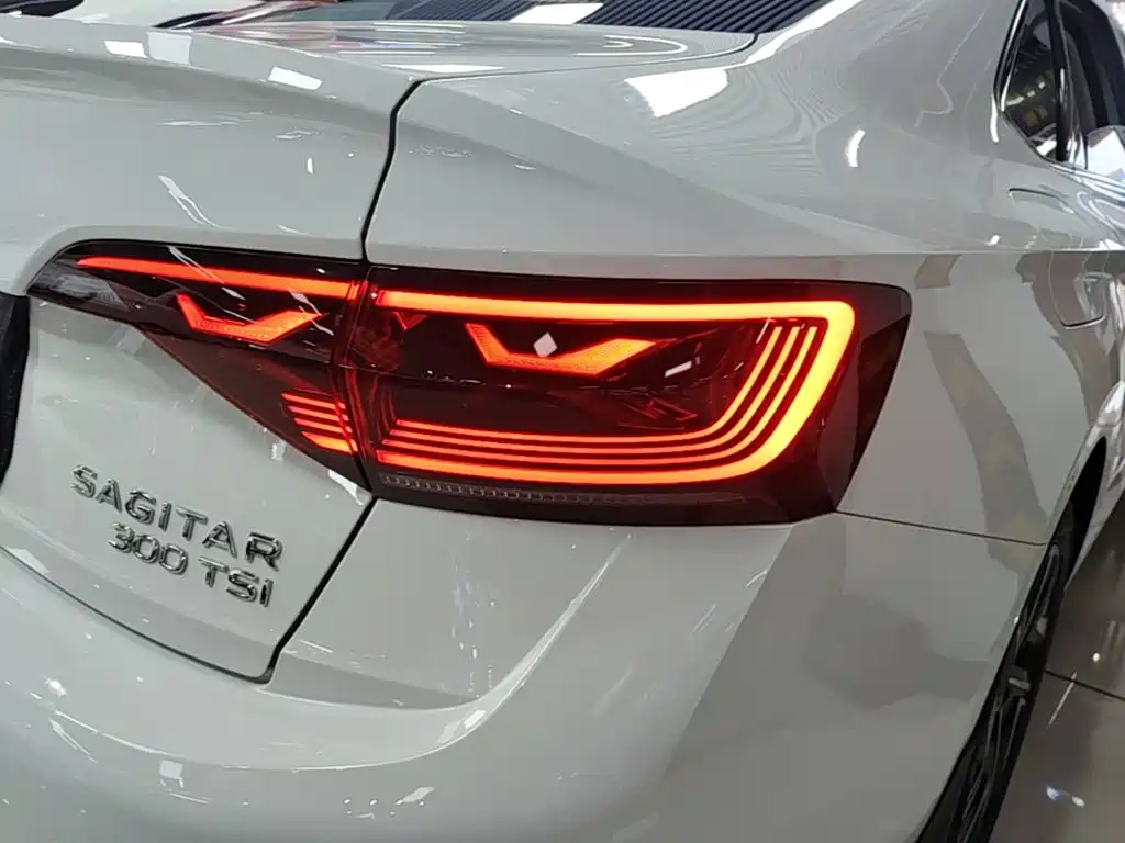 Volkswagen Sagitar — миниатюра 8