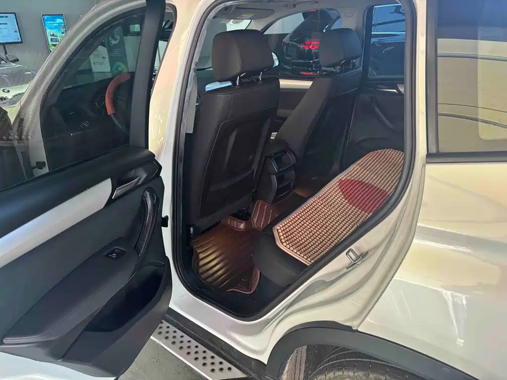 BMW X3 (Import) — миниатюра 8
