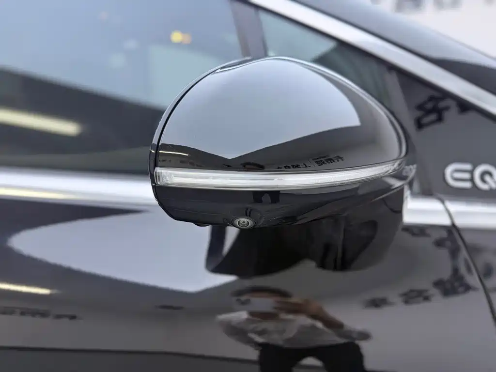 Mercedes-Benz EQS — миниатюра 24