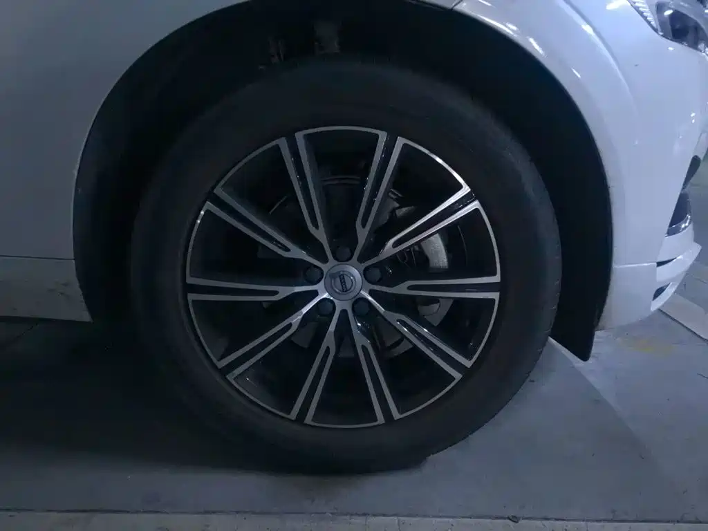 Volvo XC60 — миниатюра 24