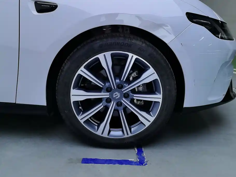 Leapmotor Leapmotor C01 — миниатюра 6