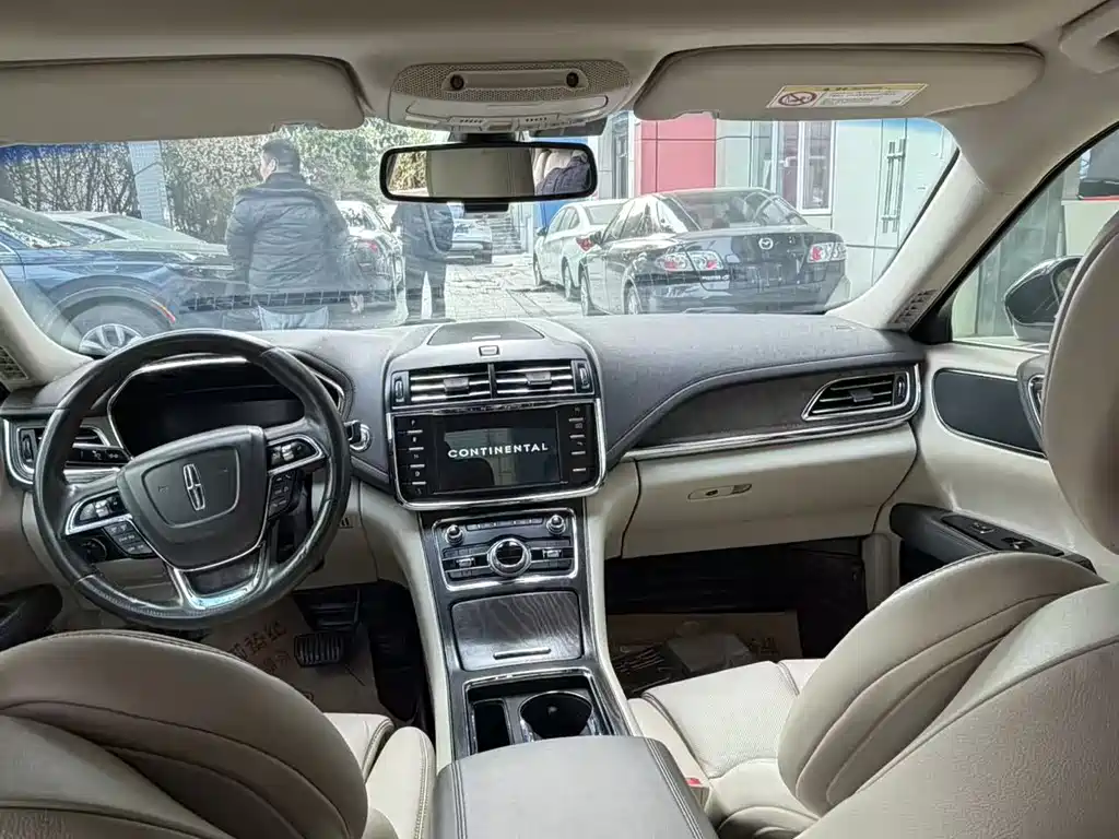 Lincoln Continental 2018 2.0T Premium