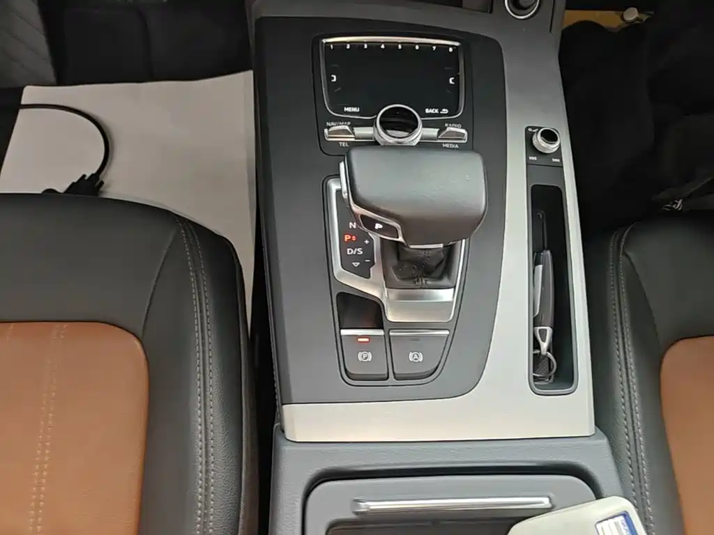 Audi Q5L — миниатюра 14