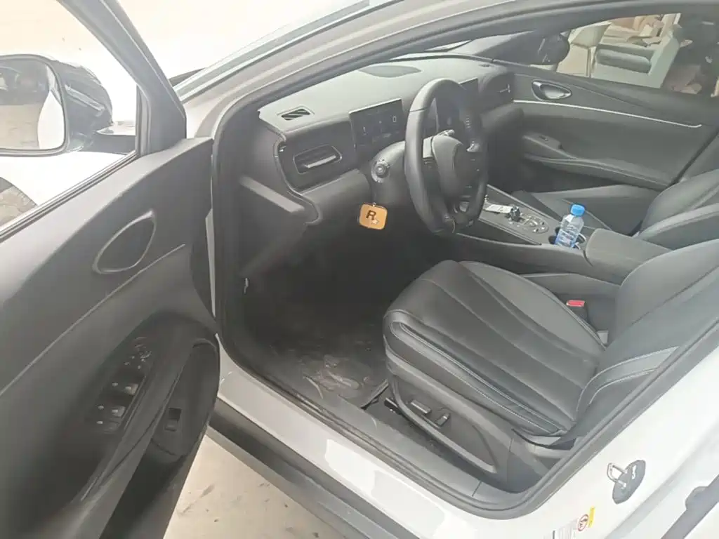 BYD Seal 06 — миниатюра 16