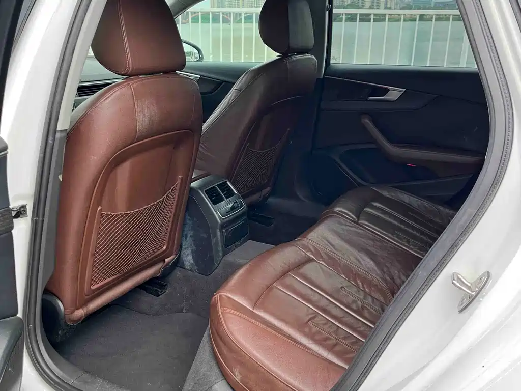 Audi A4L 2017 45 TFSI quattro