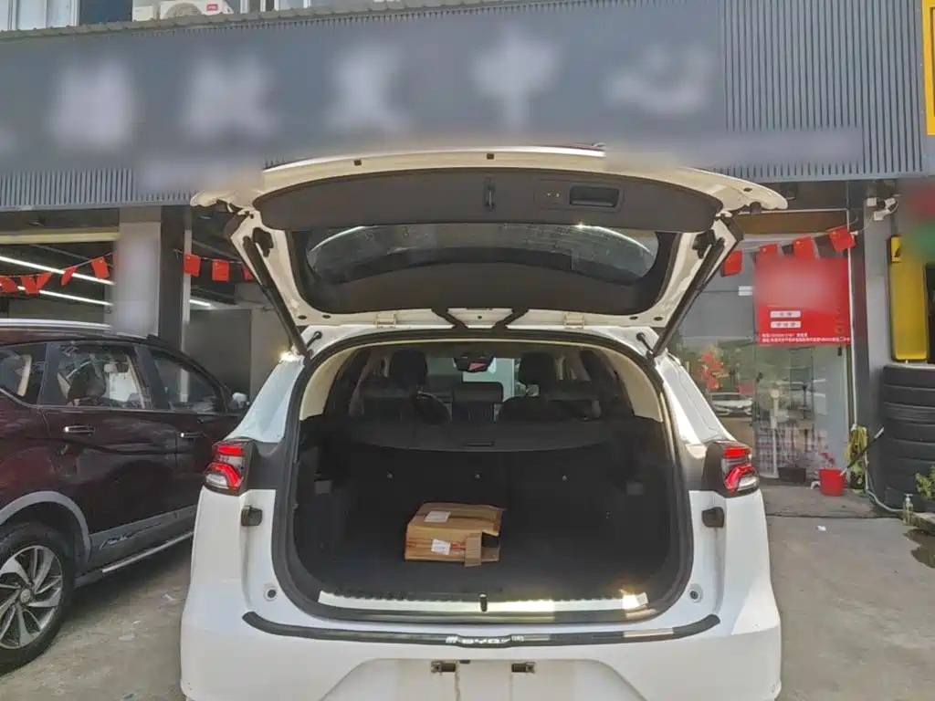 BYD Tang — миниатюра 19