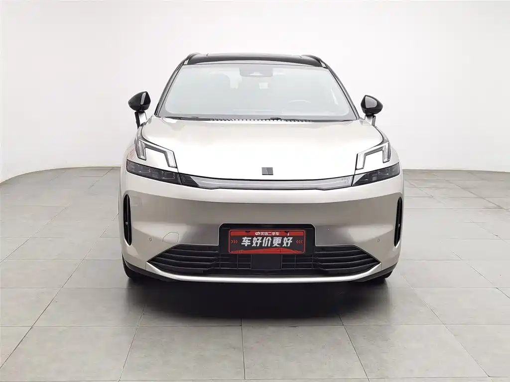 Lynk & Co 08 EM-P 2023 120km Halo