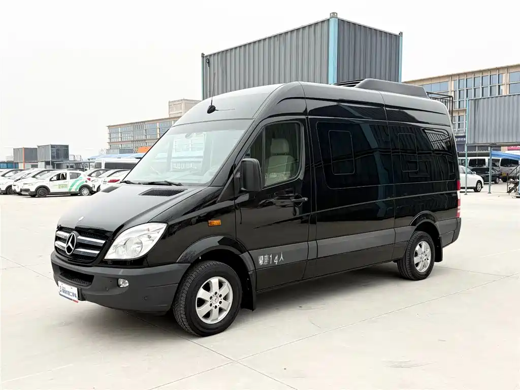 Mercedes-Benz Sprinter 2013