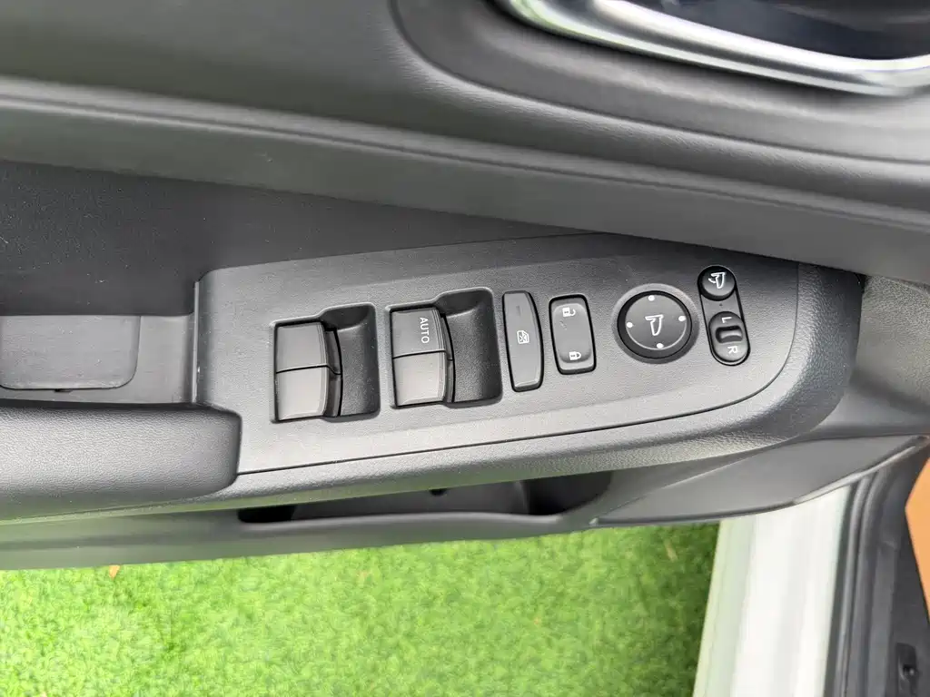 Honda Vezel — миниатюра 16