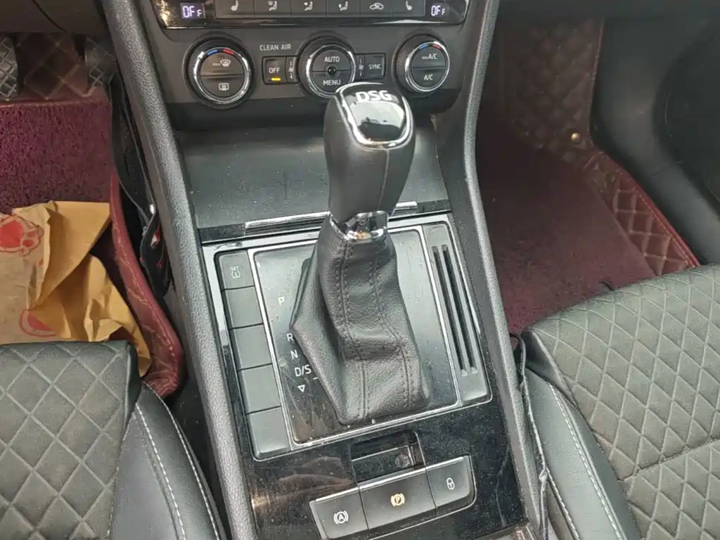 Skoda Superb — миниатюра 14