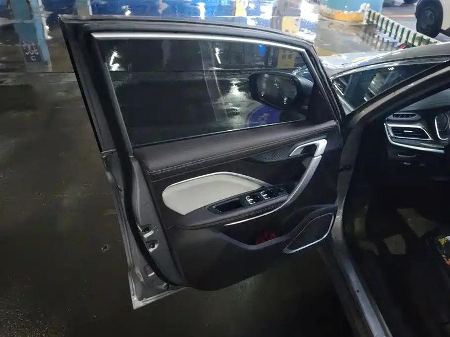 Geely Jia Ji — миниатюра 7
