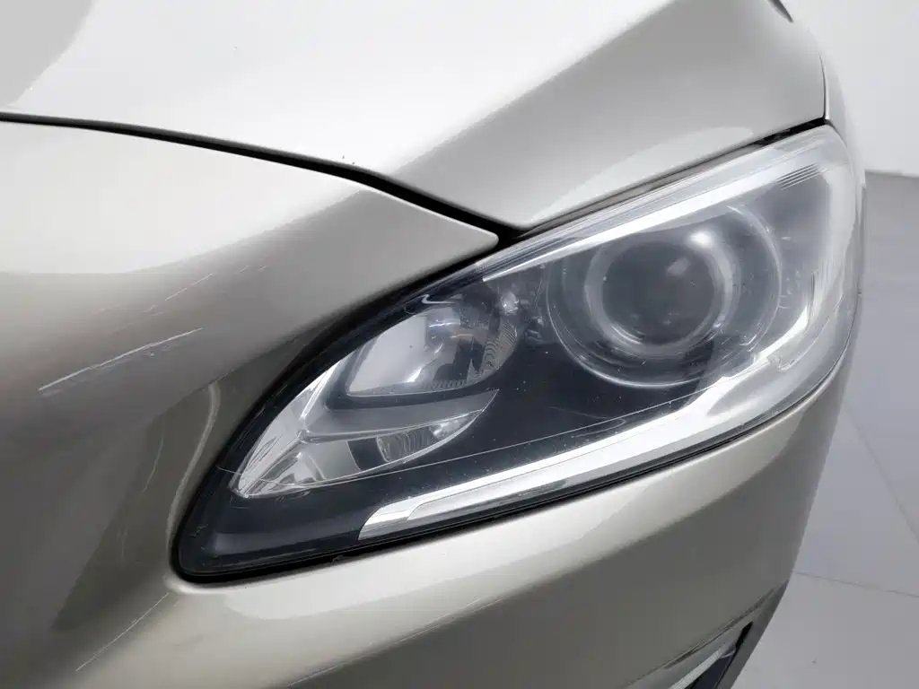 Volvo S60 — миниатюра 7