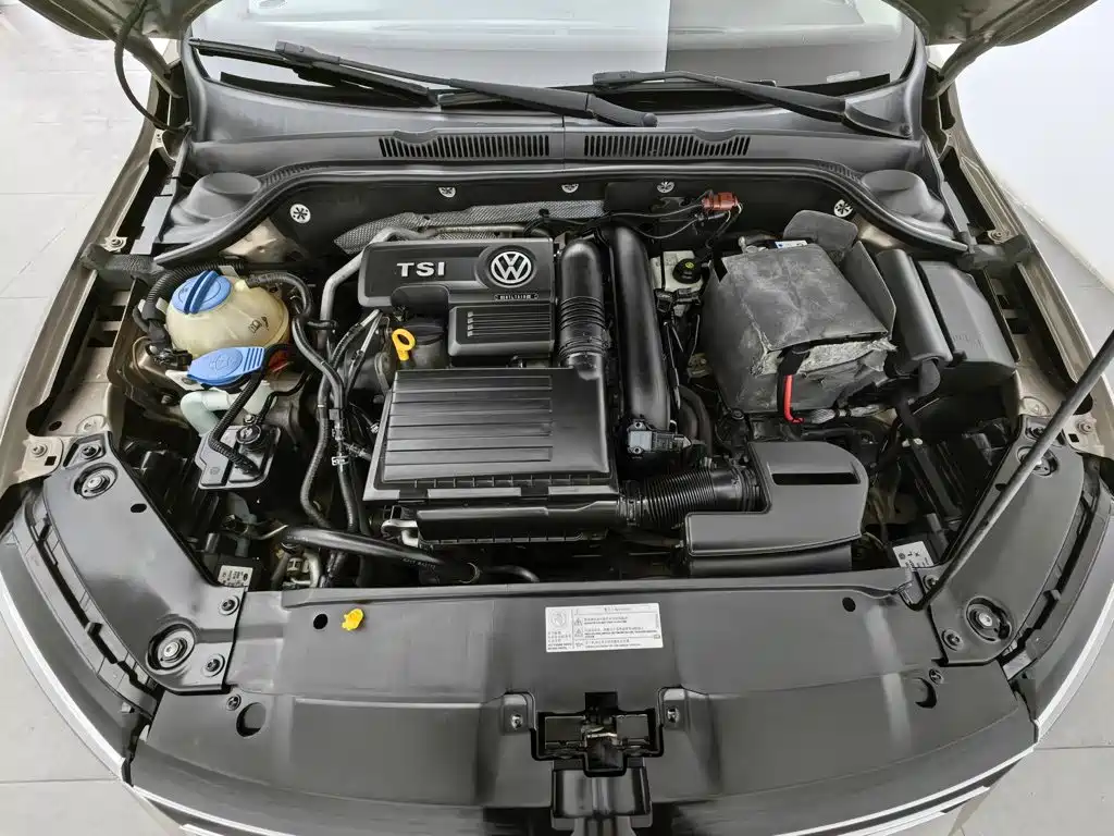 Volkswagen Sagitar — миниатюра 6