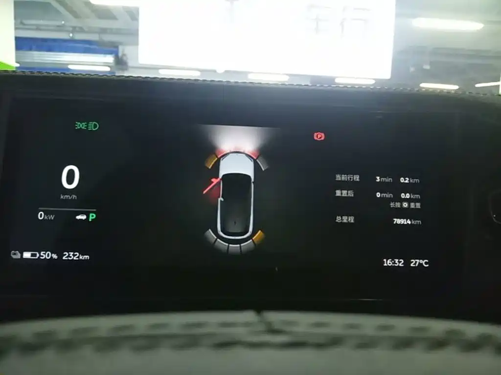 NIO ES6 — миниатюра 12