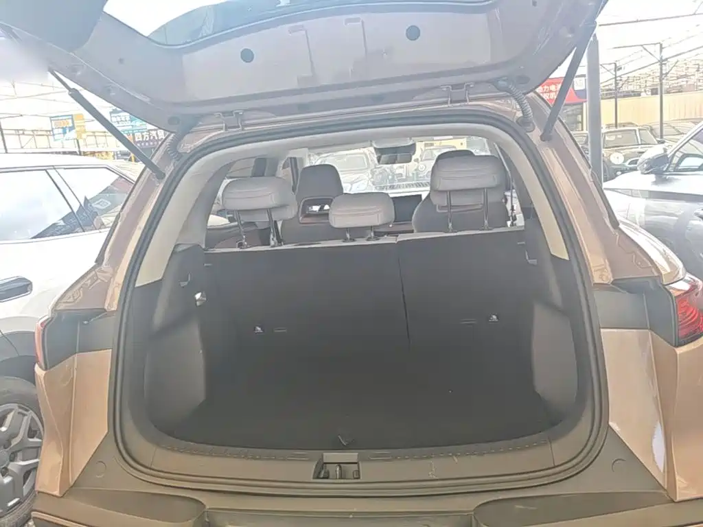 BYD Yuan UP — миниатюра 19