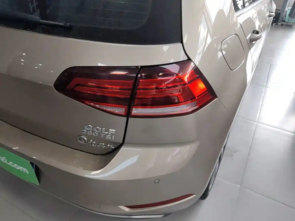 Volkswagen Golf — миниатюра 8