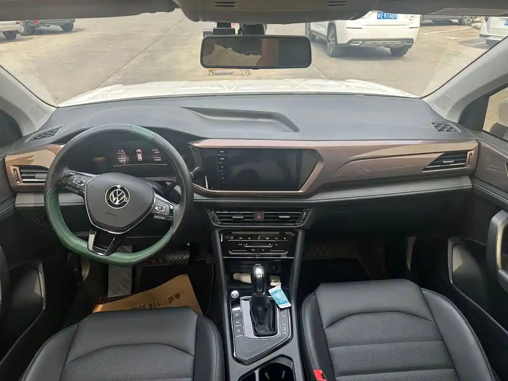 Volkswagen Tharu — миниатюра 7