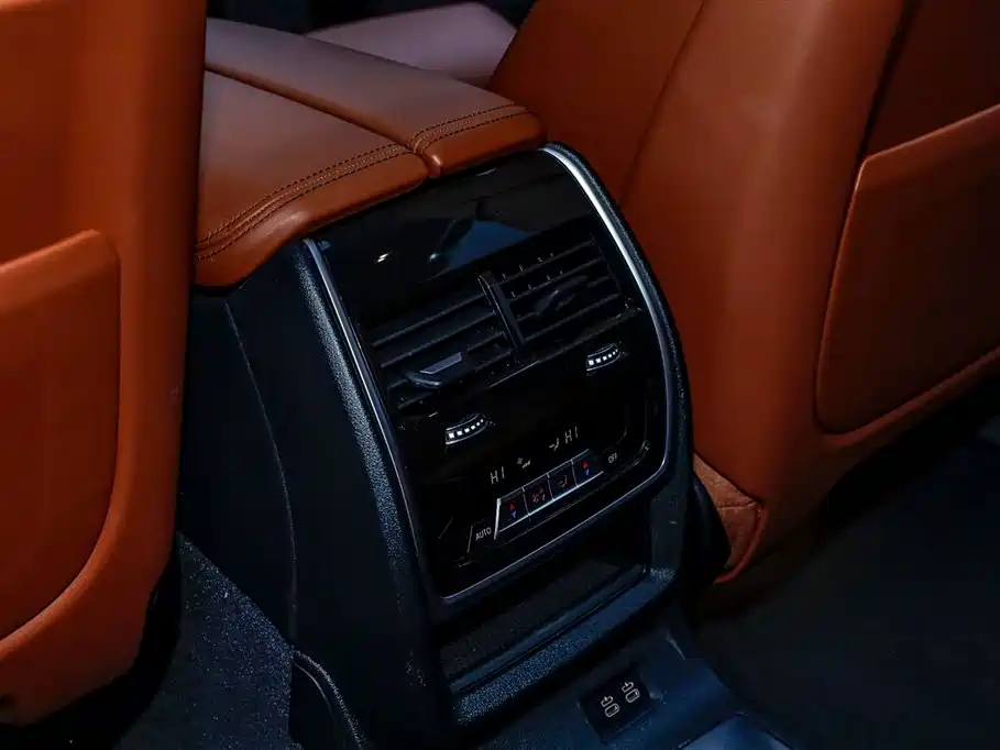 BMW X7 2023 xDrive40i Premium Luxury