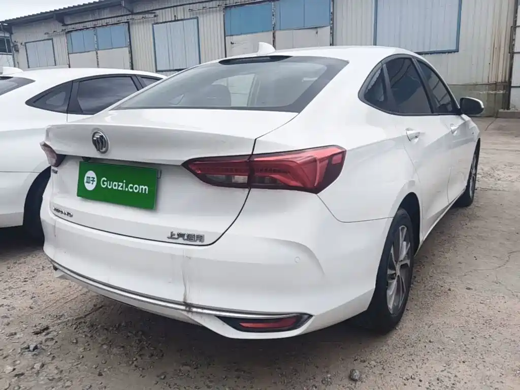 Buick Verano — миниатюра 7
