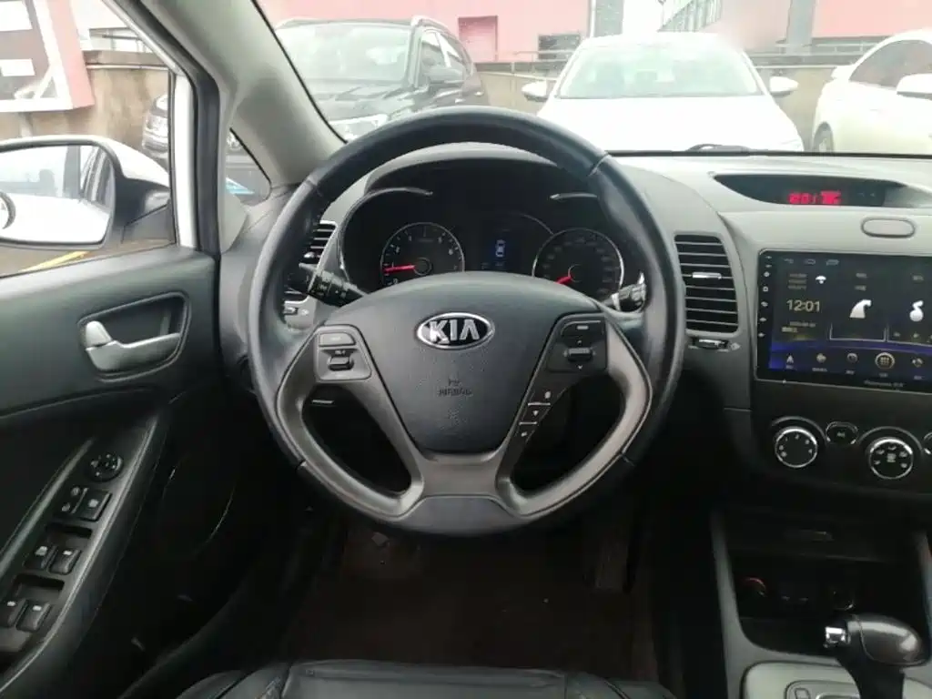 Kia K3 — миниатюра 15