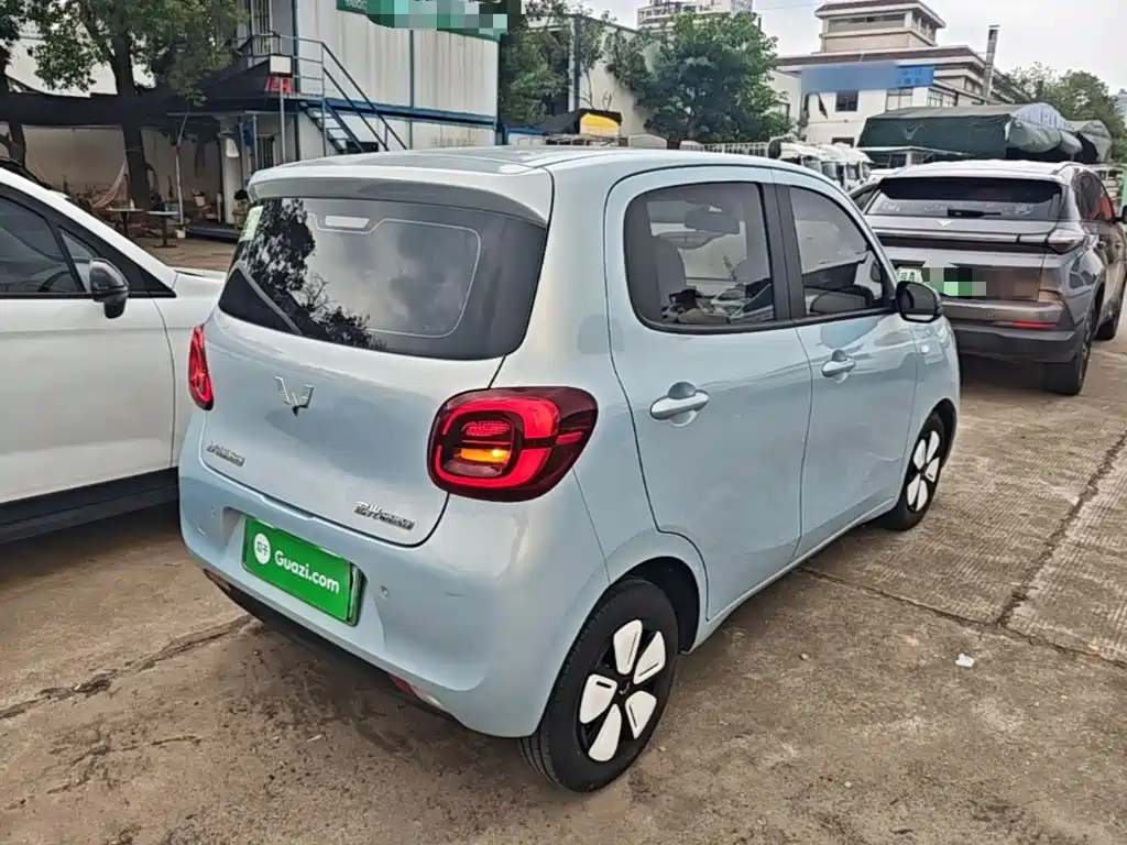 Wuling MINIEV — миниатюра 7