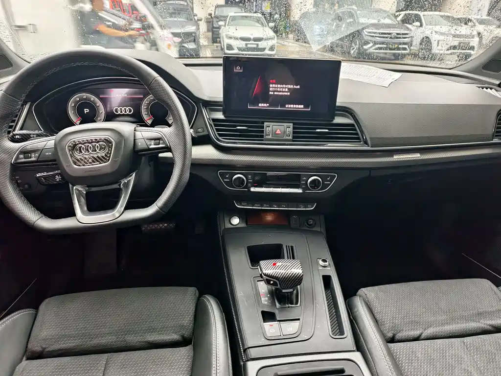 Audi Q5L Sportback — миниатюра 5