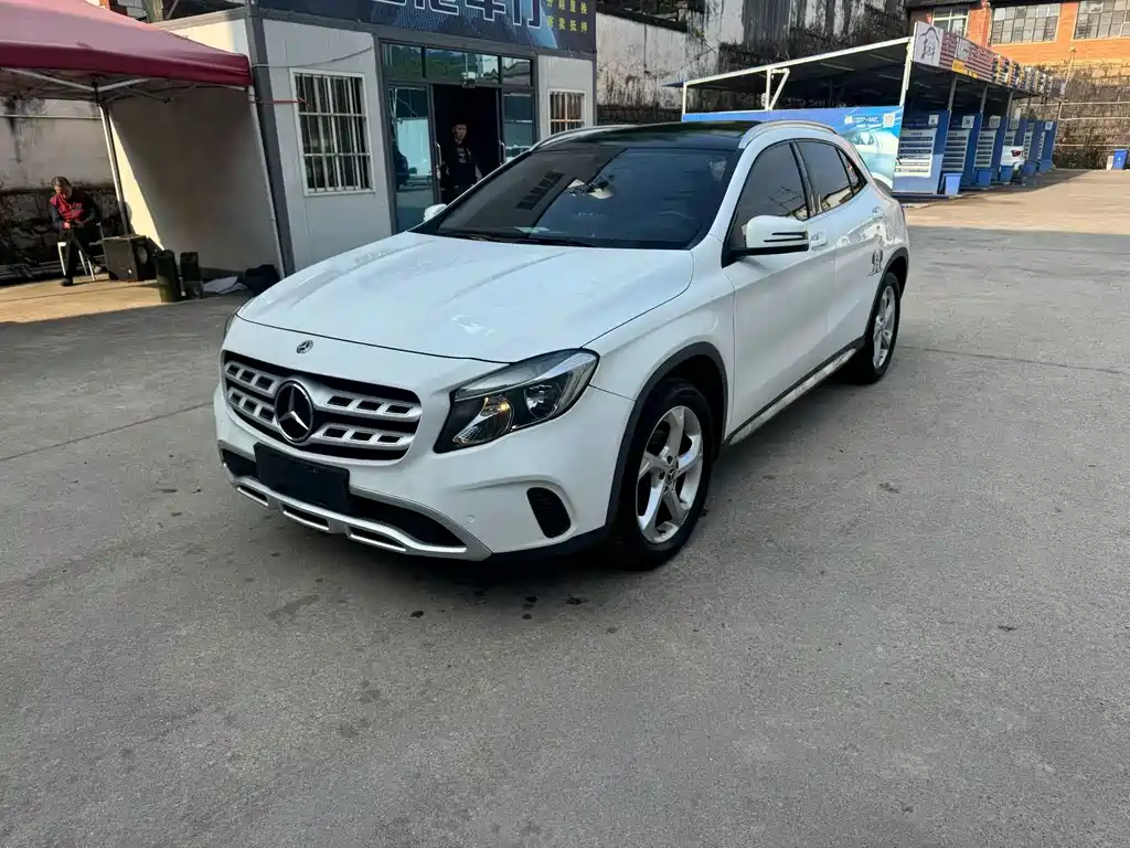 Mercedes-Benz GLA 2019