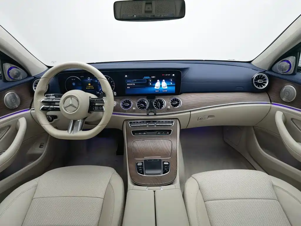 Mercedes-Benz E-Class — миниатюра 5