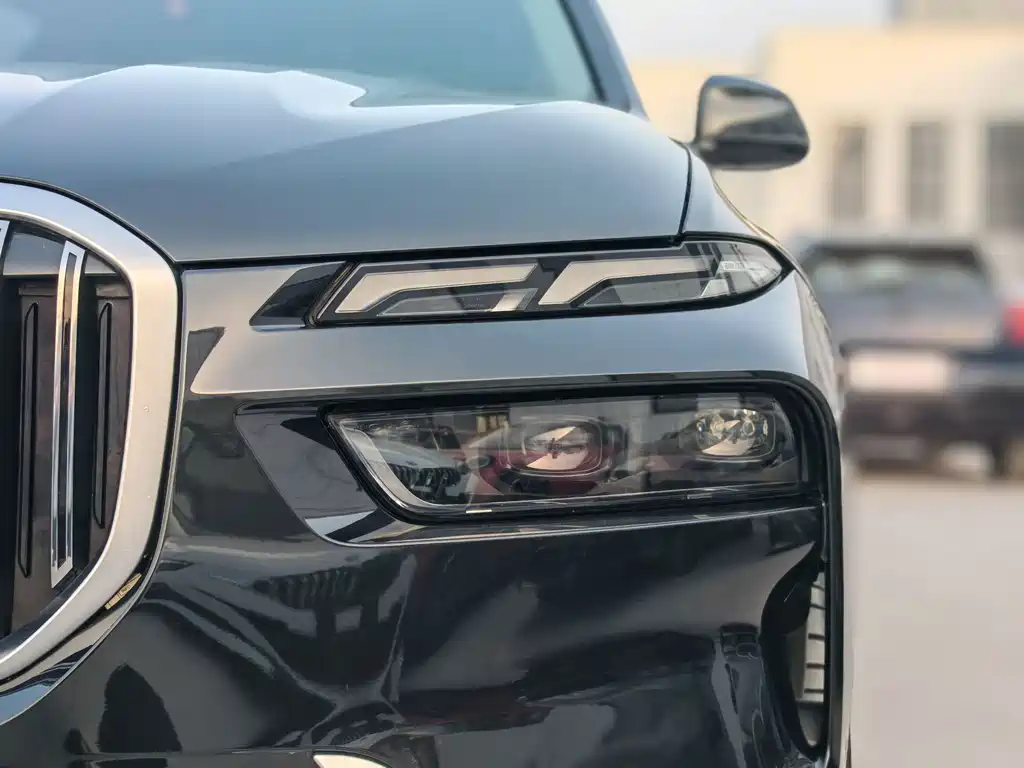 BMW X7 2023 xDrive40i Lead Luxury