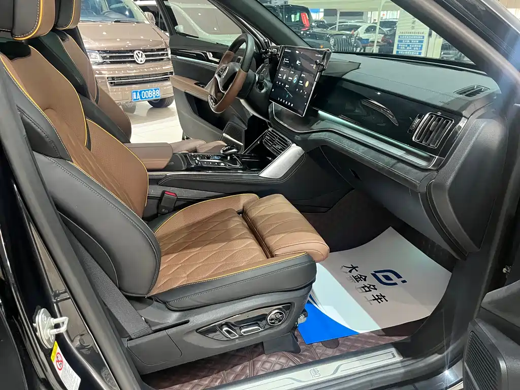 BYD Tang New Energy — миниатюра 6