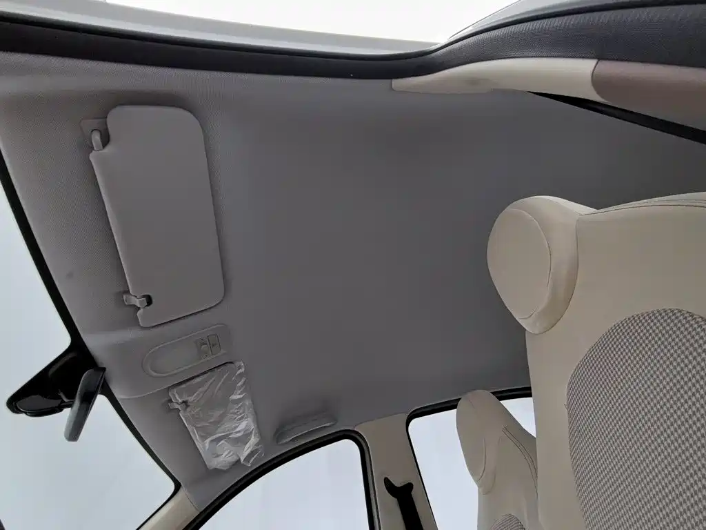 Wuling MINIEV — миниатюра 14