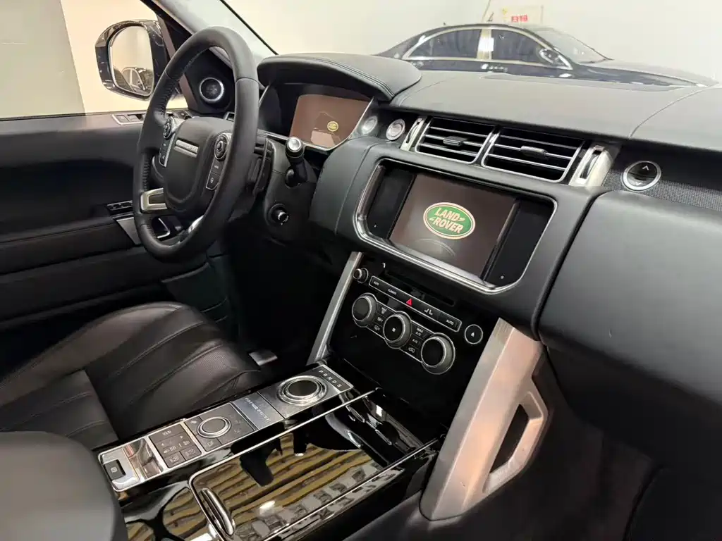Land Rover Range Rover — миниатюра 16