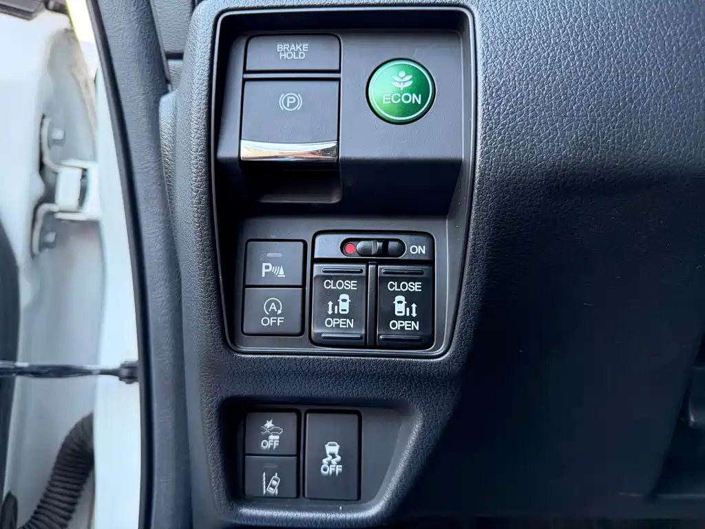 Honda Elysion — миниатюра 20
