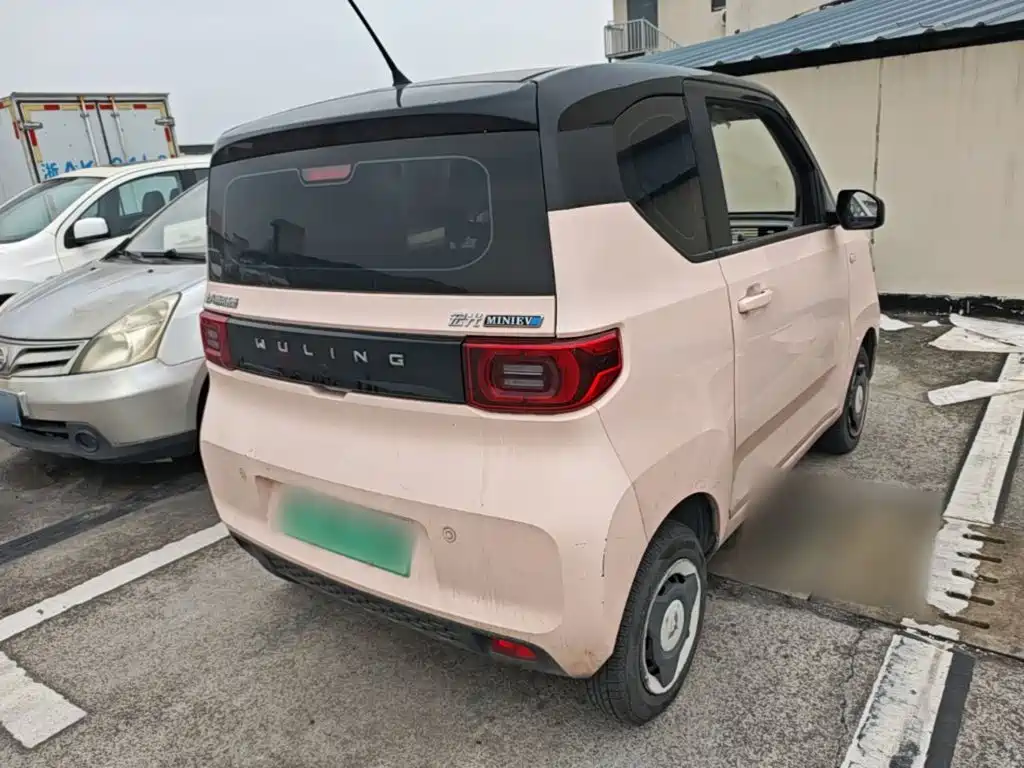 Wuling MINIEV — миниатюра 7