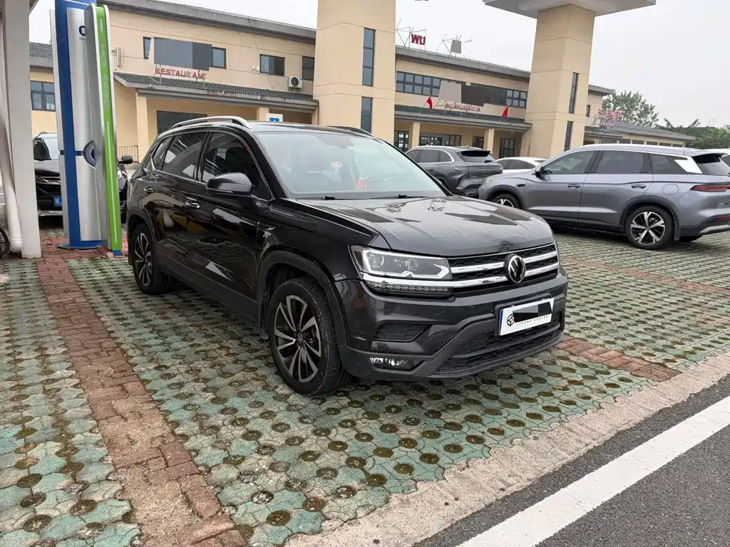 Volkswagen Tharu — миниатюра 3