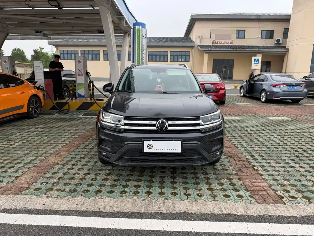 Volkswagen Tharu — миниатюра 2