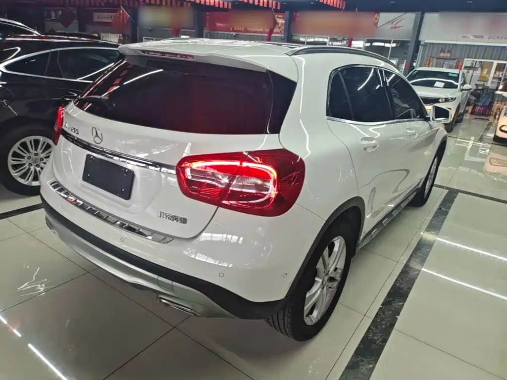 Mercedes-Benz GLA — миниатюра 7