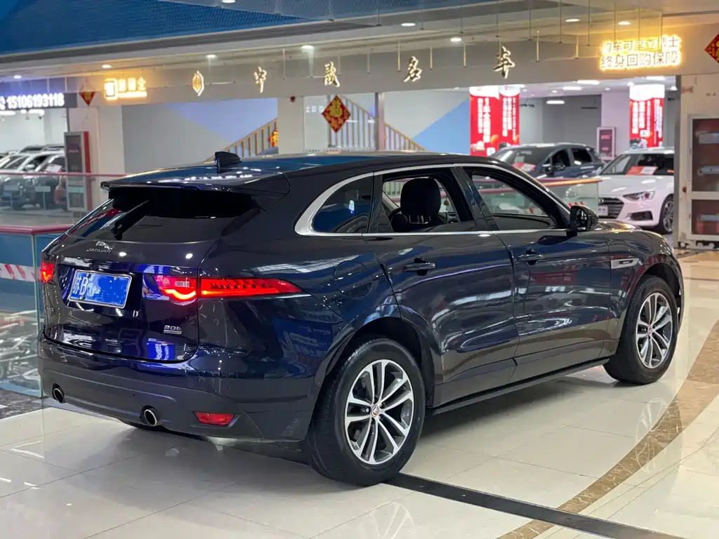 Jaguar F-PACE — миниатюра 3