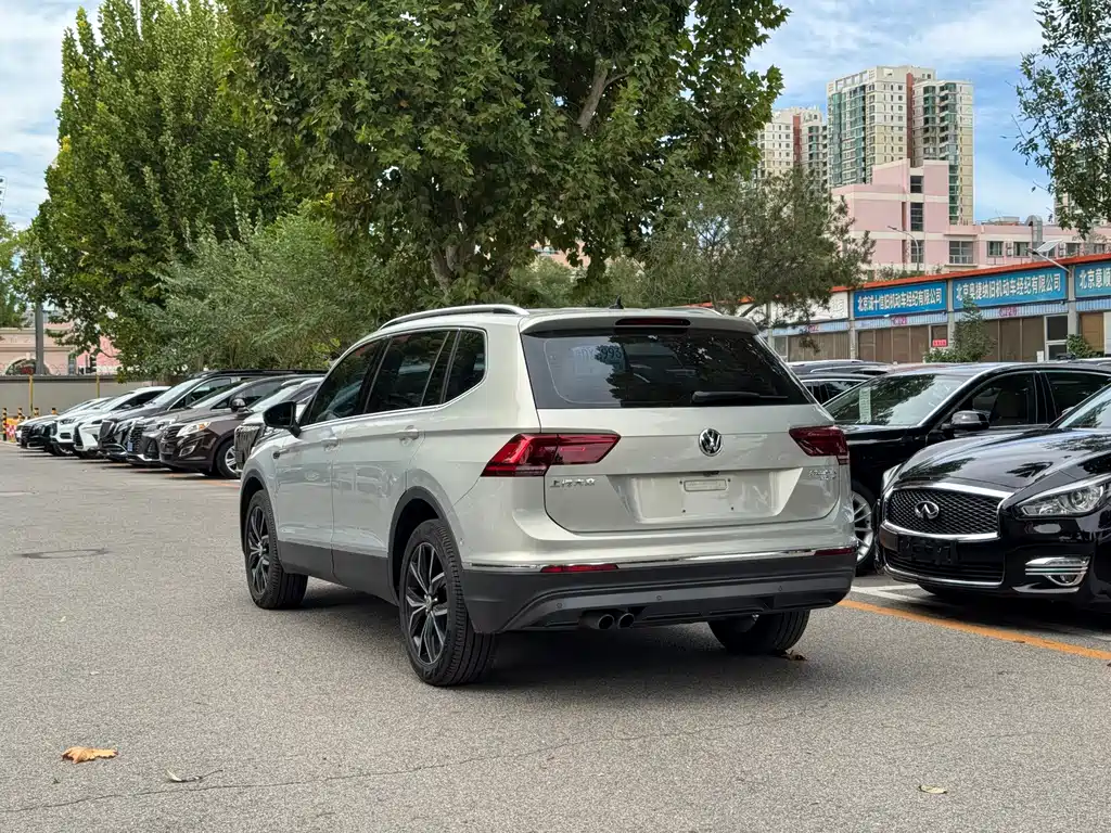 Volkswagen Tiguan L — миниатюра 3