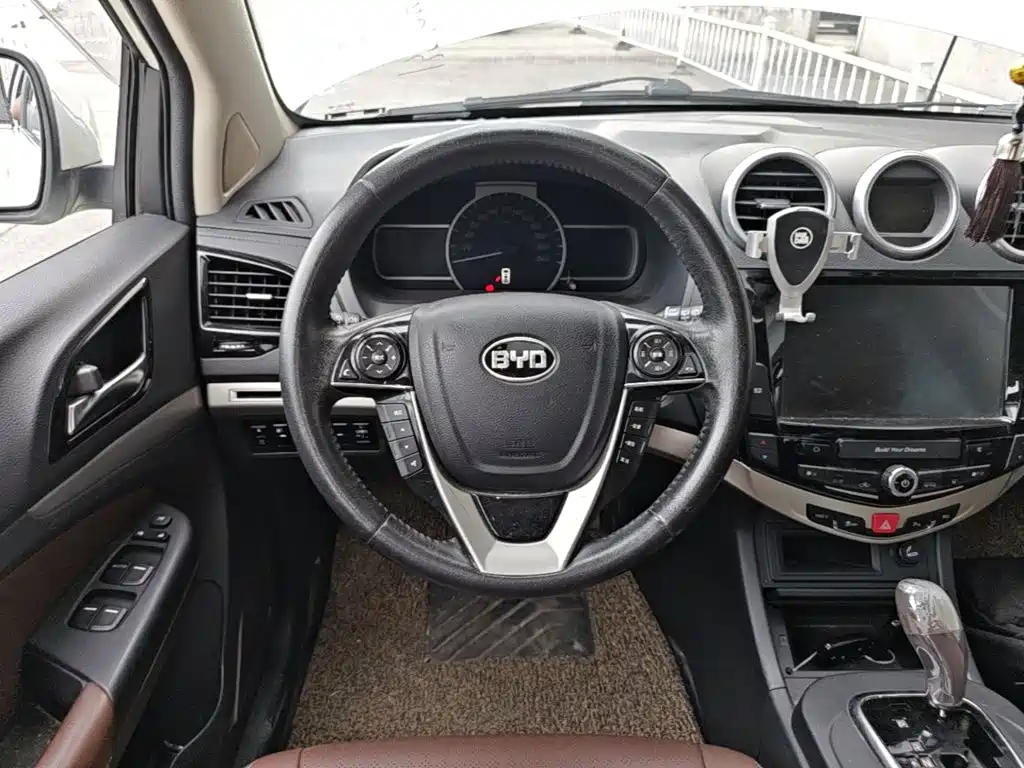 BYD S7 — миниатюра 11