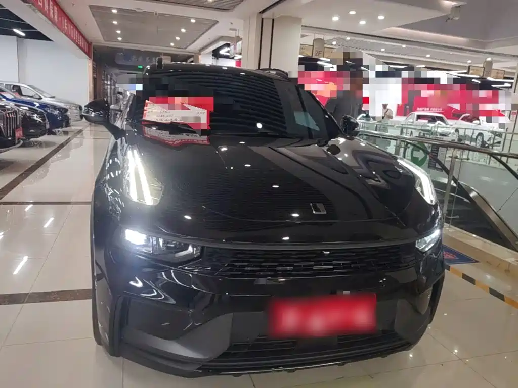 Lynk & Co 01 — миниатюра 3