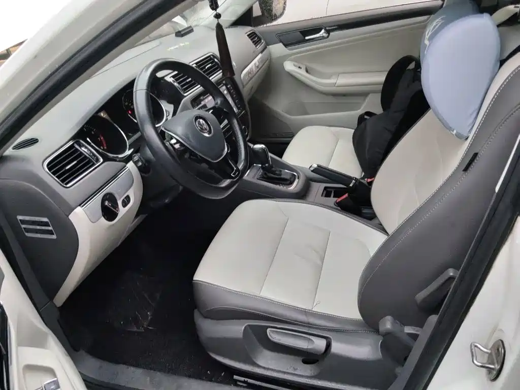 Volkswagen Sagitar — миниатюра 11