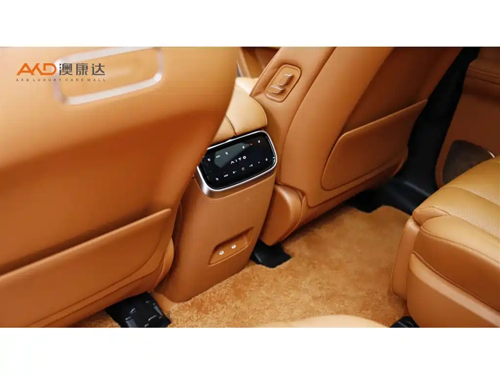 Aito M7 2024 1.5T Smart Drive Ultra 6 мест