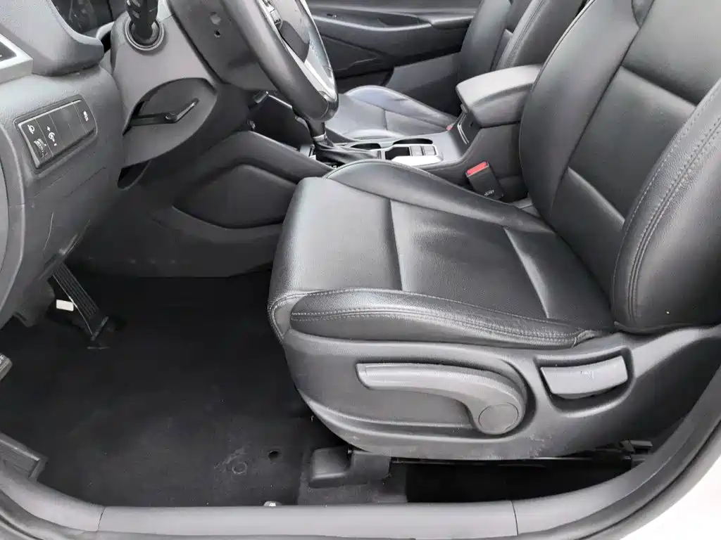 Hyundai Tucson — миниатюра 20
