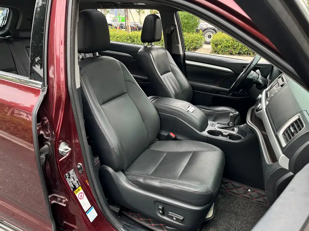 Toyota Highlander — миниатюра 18
