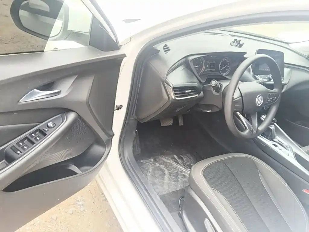 Buick Verano — миниатюра 16