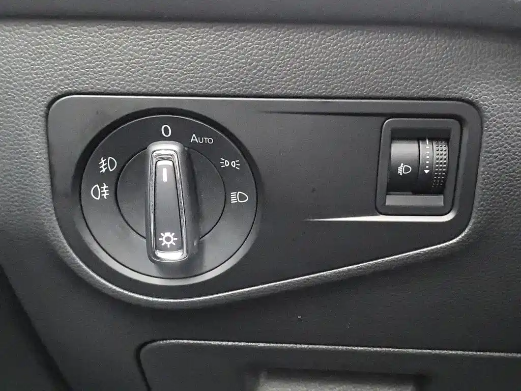 Volkswagen Tiguan L — миниатюра 21