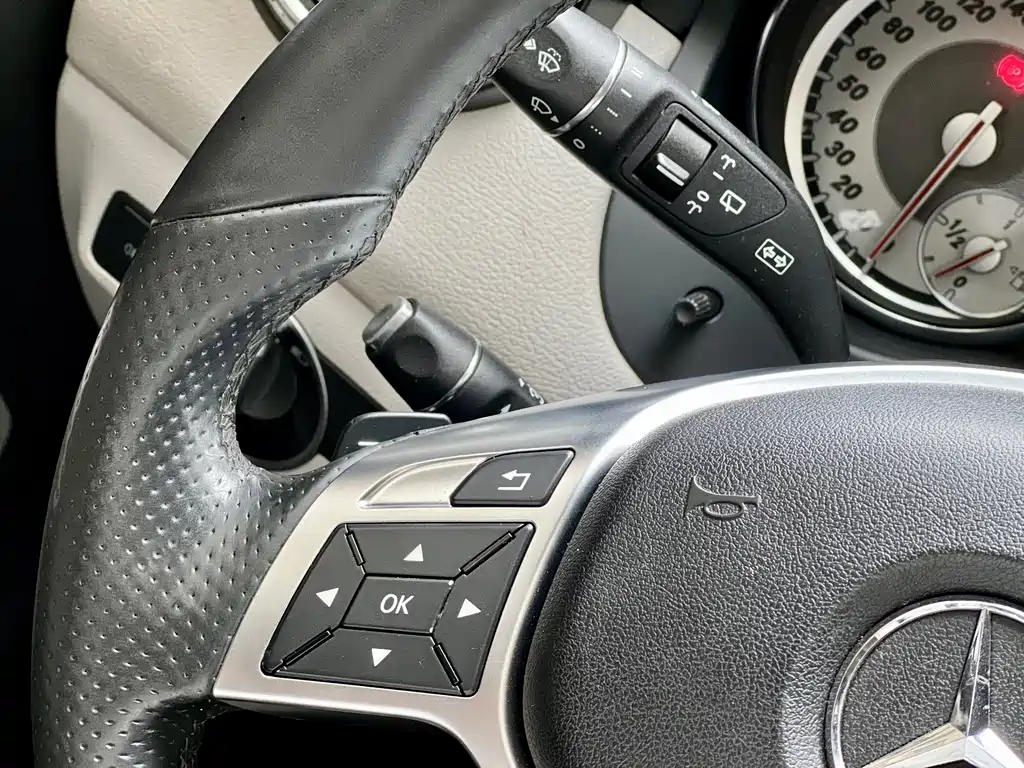 Mercedes-Benz GLA — миниатюра 18