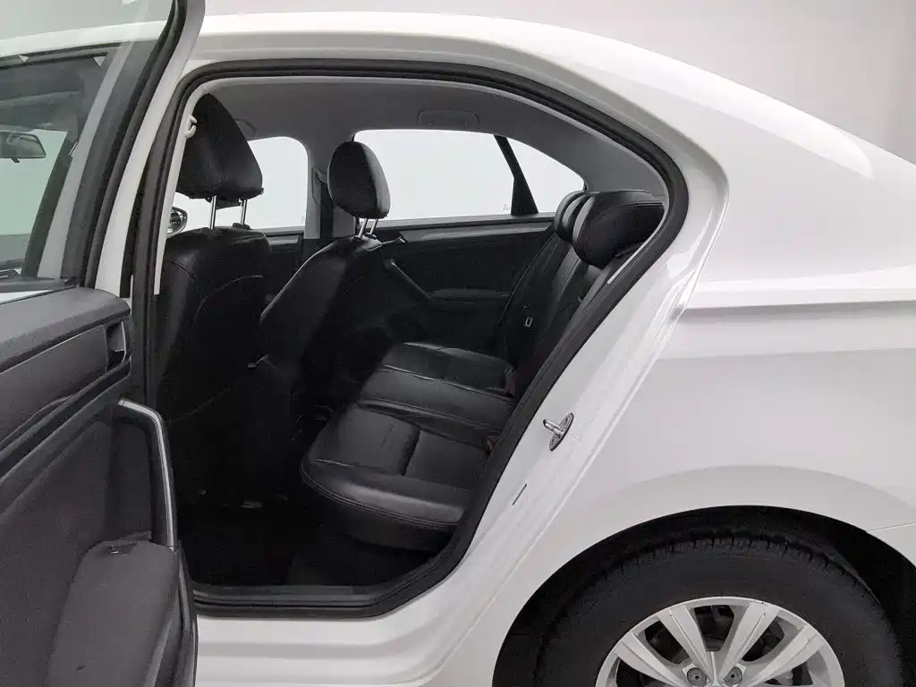 Volkswagen Bora — миниатюра 15
